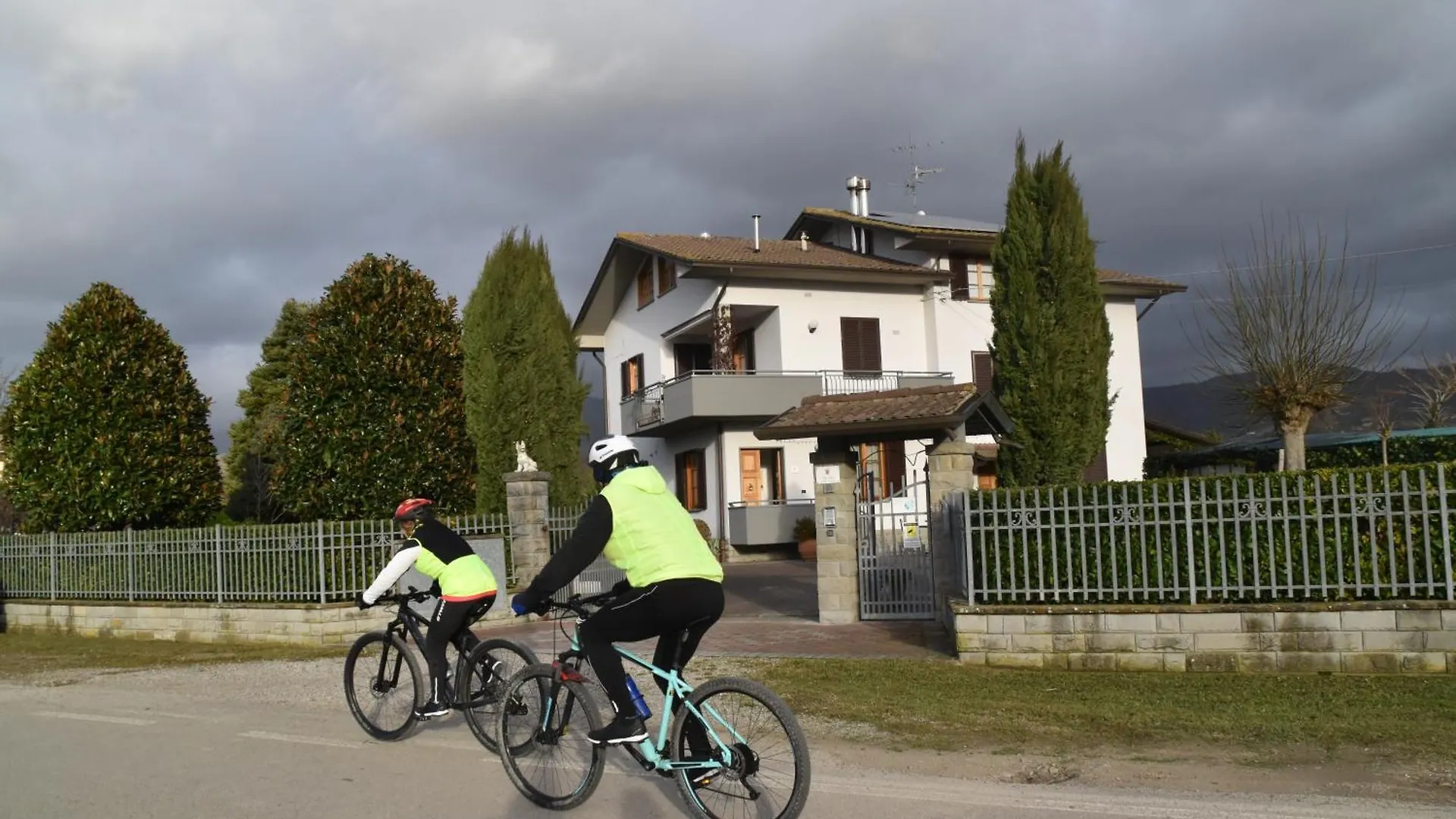 Villa Gaia Truffle Experience Sansepolcro Italy
